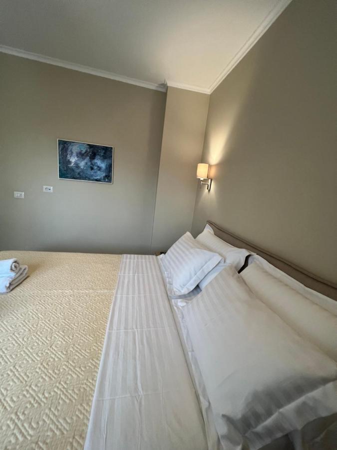 Grand New Bazaar Apartment Tirana Eksteriør billede
