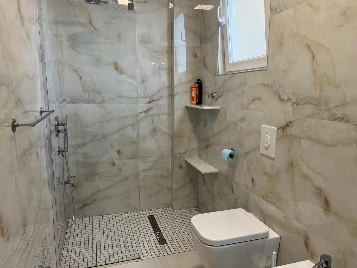 Grand New Bazaar Apartment Tirana Eksteriør billede