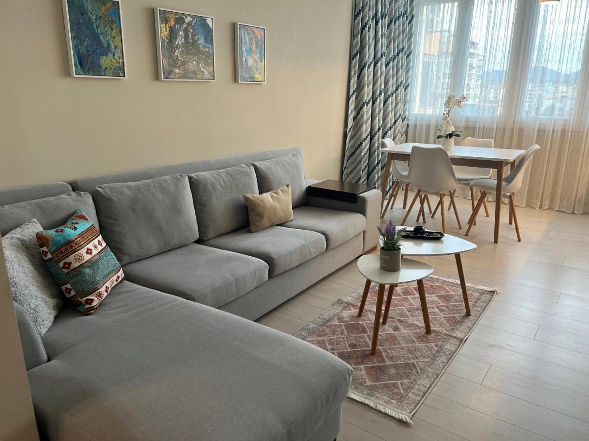 Grand New Bazaar Apartment Tirana Eksteriør billede