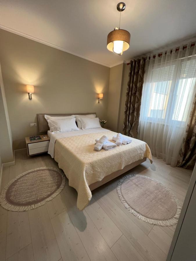 Grand New Bazaar Apartment Tirana Eksteriør billede